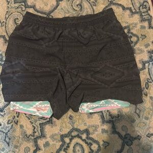 Chubbies Aztec medium 5.5 shorts